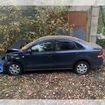 Volkswagen Polo 1.6 MT, 2012, битый, 100 000 км