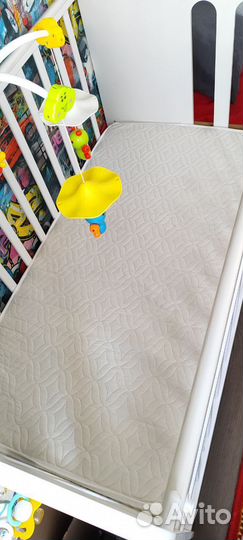 Детская кровать с матрасом