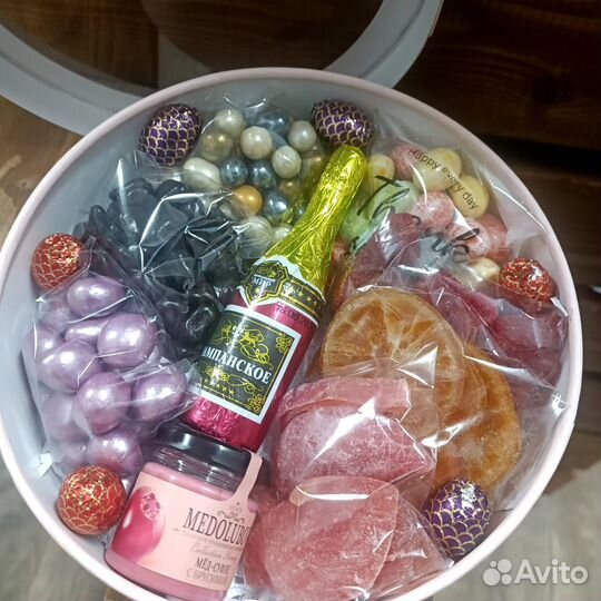 Подарочный бокс