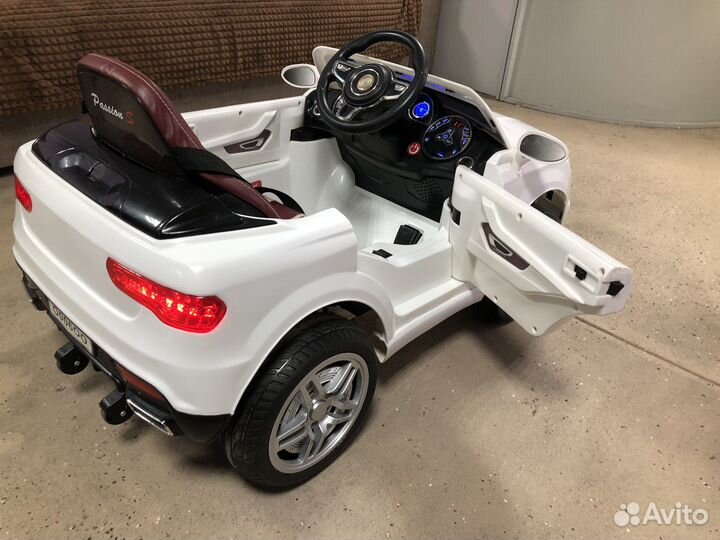 Детский электромобиль
