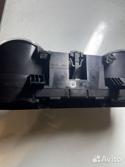 Приборная панель Volkswagen tiguan