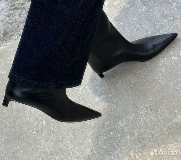 Ботильоны balenciaga type leather boots