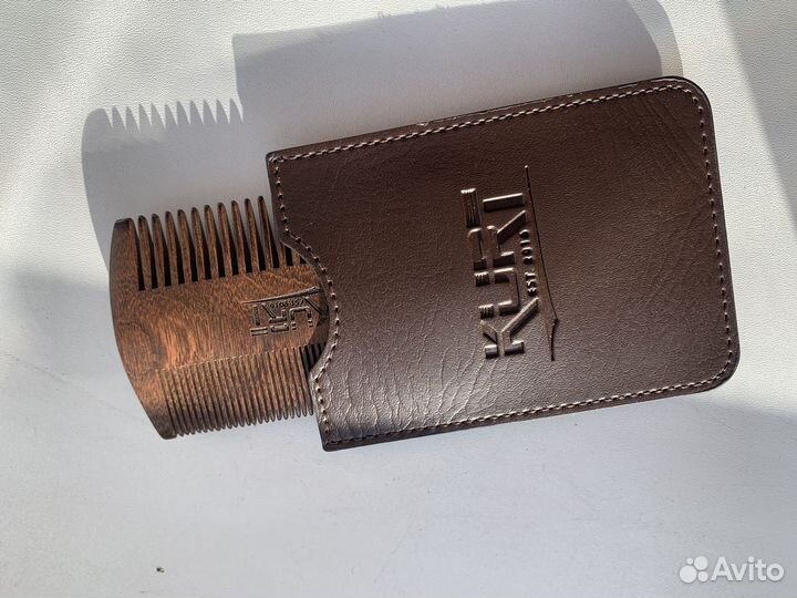 Двусторонний гребень Kurt для бороды и усов