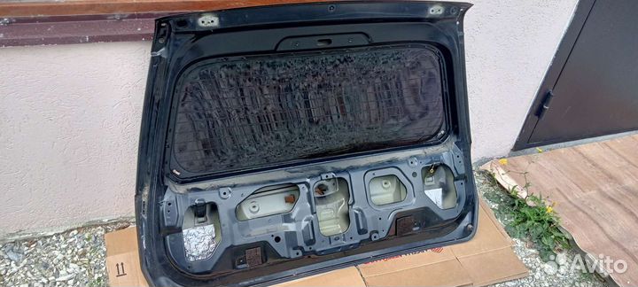 Крышка багажника Suzuki Ignis II