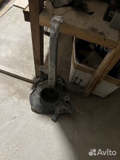 Кулак поворотный w211 L 4-matic