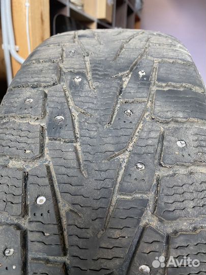 Nokian Tyres W 205/70 R15 60Y