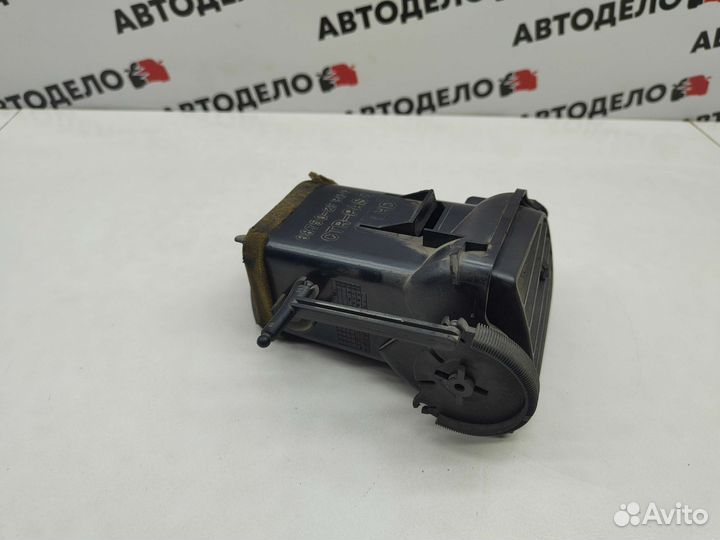 Воздуховод центральный Nissan Primera P11 1998 г.в