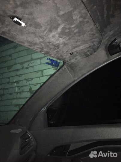 Черный потолок из влькантары веста полностью