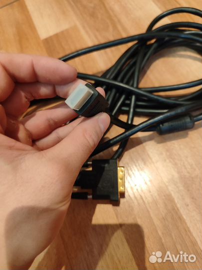 Кабель для компьютера