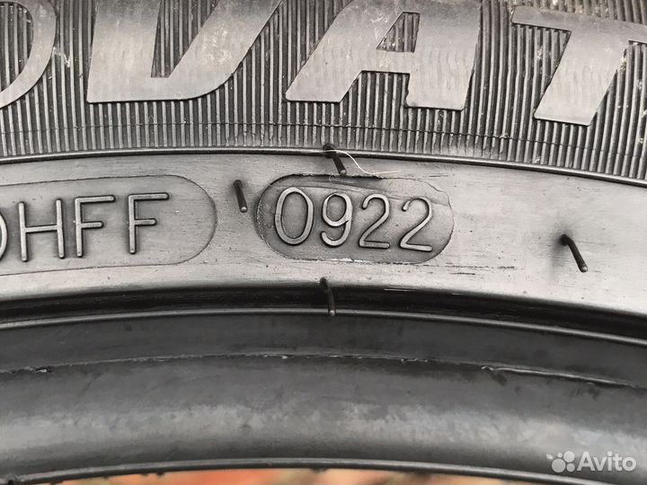 Ovation VI-388 275/35 R19 100W