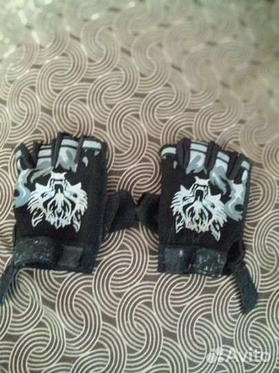 Перчатки для велосипеда