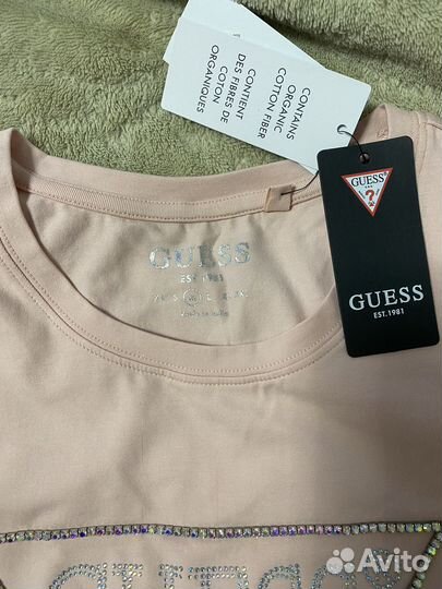 Футболка Guess