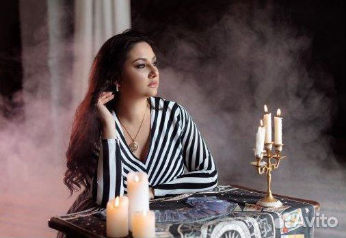 Гадание Гадалка Ясновидящая Таро Приворот