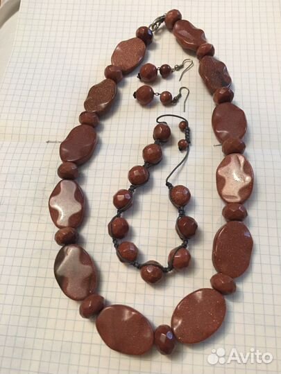 Ожерелье под горло, кораллы