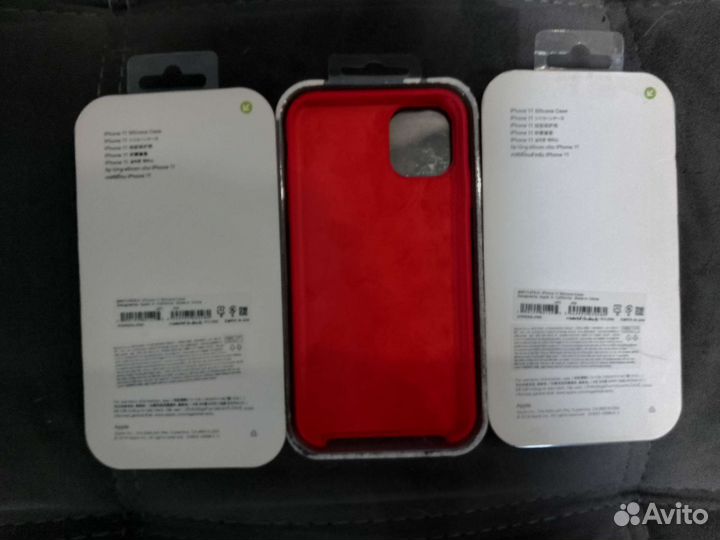 Чехлы на iPhone 11