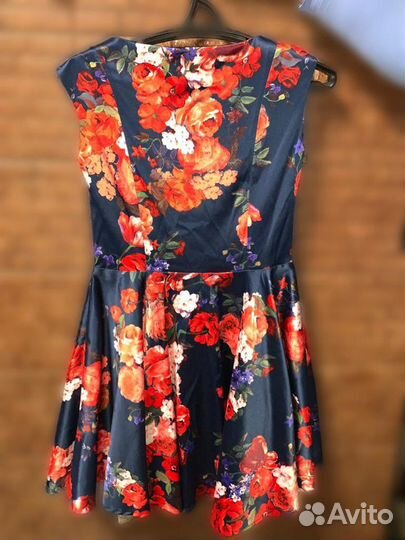 Платье женское