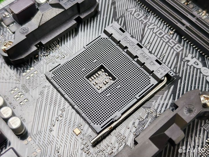 Материнская плата AM4 AsRock B550M-HDV