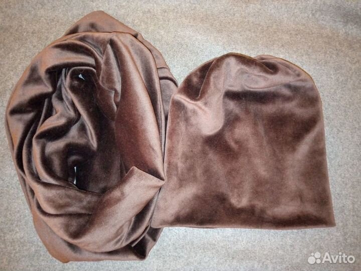 Комплект шапка и шарф новый женский