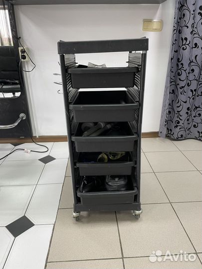 Тумбочка для парикмахера