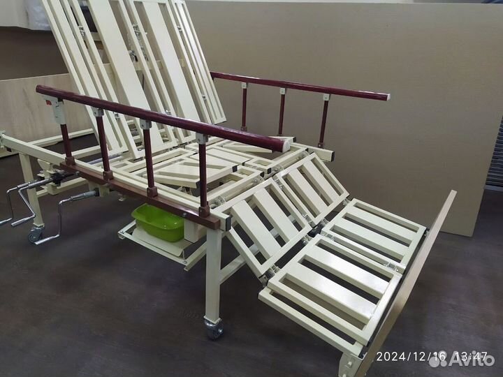 Кровать медицинская