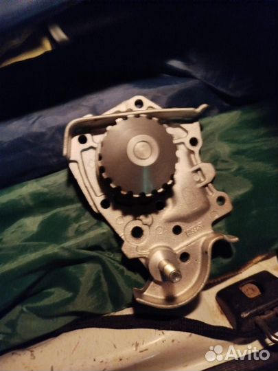 Рено Логан 1 помпа R135