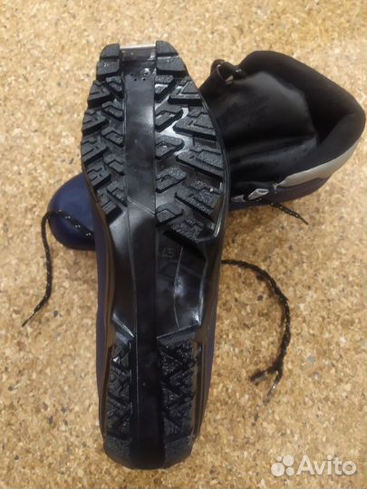 Лыжные ботинки р 44-45