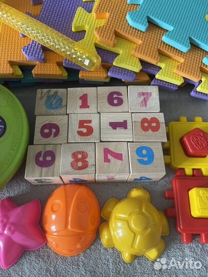 Детские развивающие игрушки пакетом