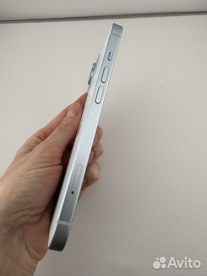 iPhone 15, 128 ГБ