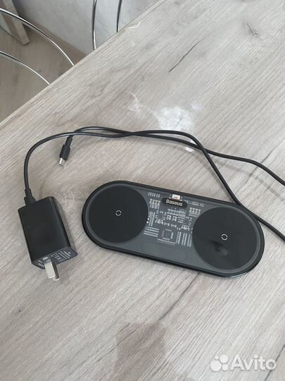 Беспроводная зарядка Baseus Degital Led