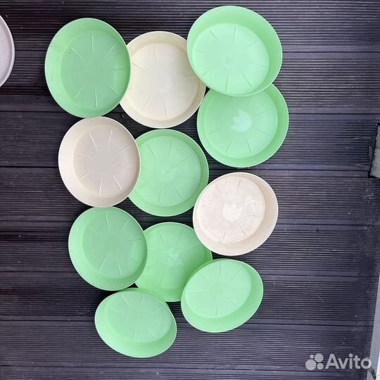 Поддоны под цветочные горшки