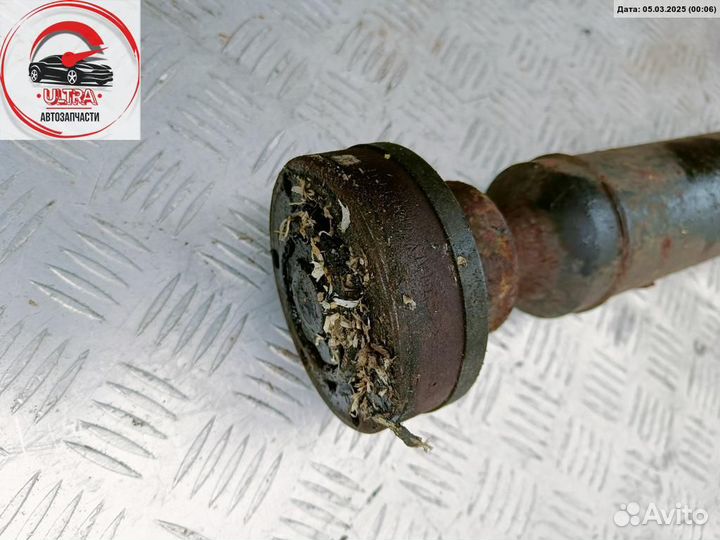 Кардан (вал карданный) задний б/у Audi A6 C6 (2004-2011) 4F0521101B
