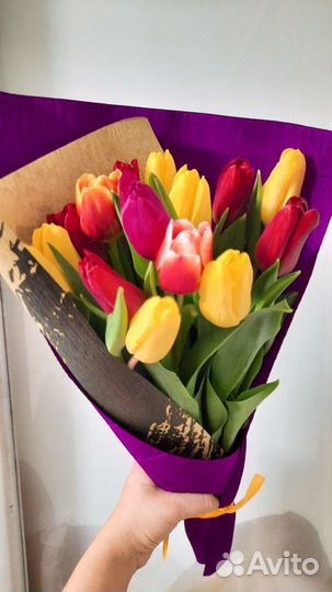 Тюльпаны к 8 марта розница.Букет тюльпанов