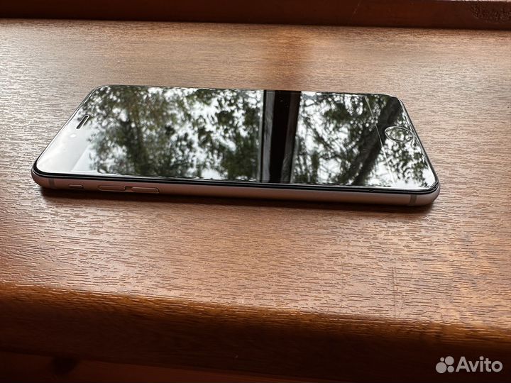 Телефон iPhone 6s plus