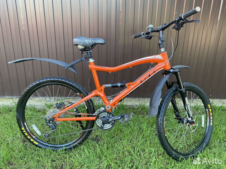 Велосипед GT sensor 3.0