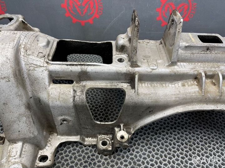 Подрамник передний Dodge Caravan 3 2.4 EDZ 2000