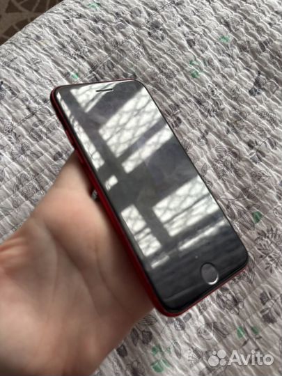 iPhone SE (2020), 64 ГБ