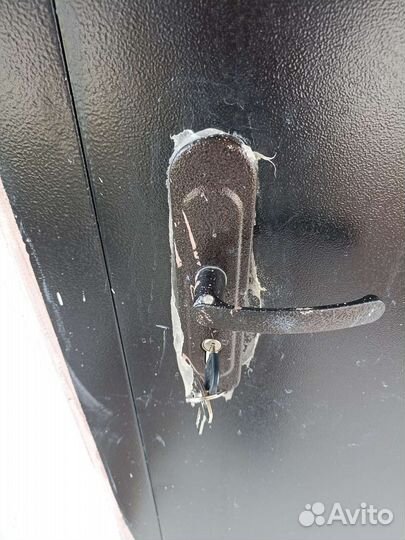 Металлическая дверь бу