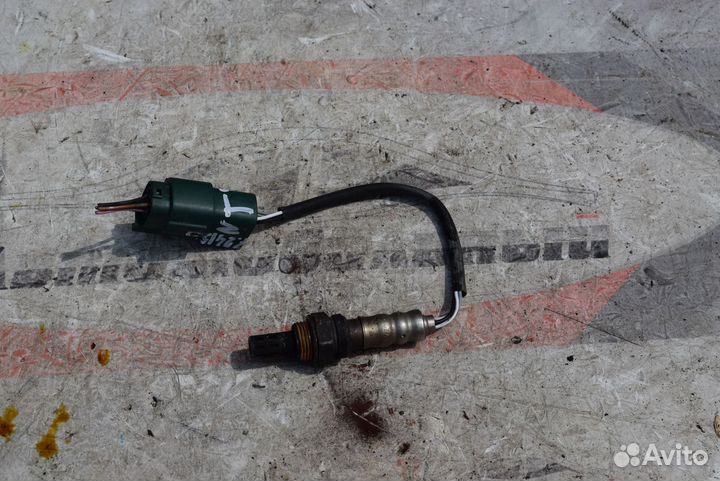 Датчик кислородный лево c Nissan Avenir RW11 QR20D
