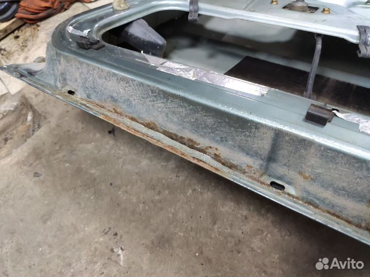 Дверь передняя правая Volkswagen Golf 2