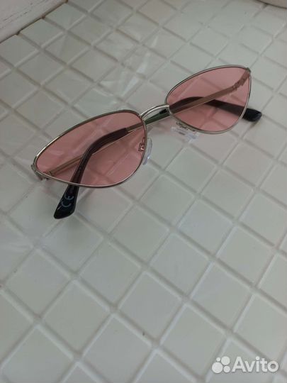 Солнцезащитные очки