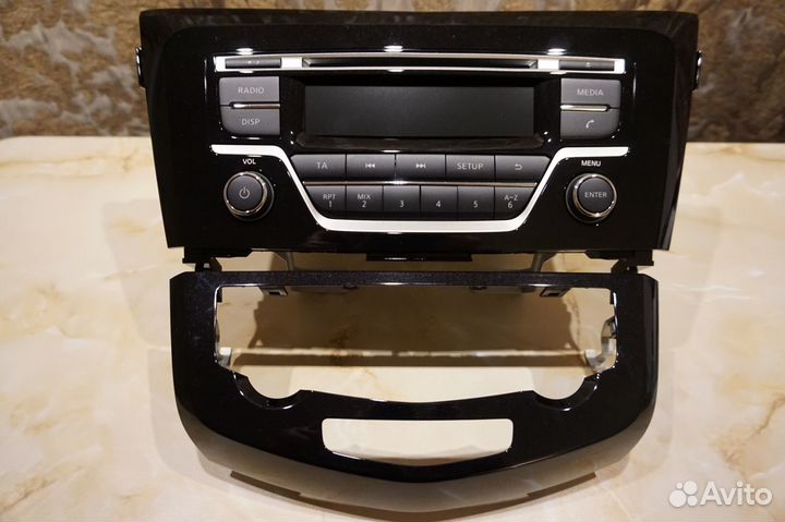 Штатное головное устройство Nissan Qashqai 2016 г