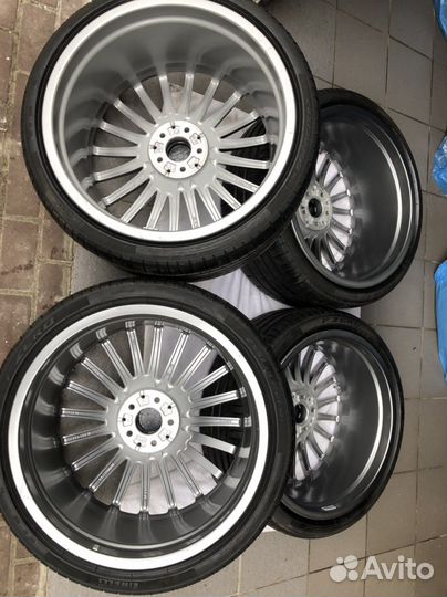 Pirelli P Zero 285/40 R23 и 325/35 R23 111Y