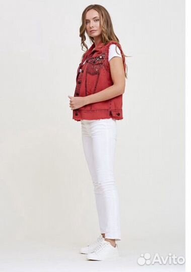 Жилет новый