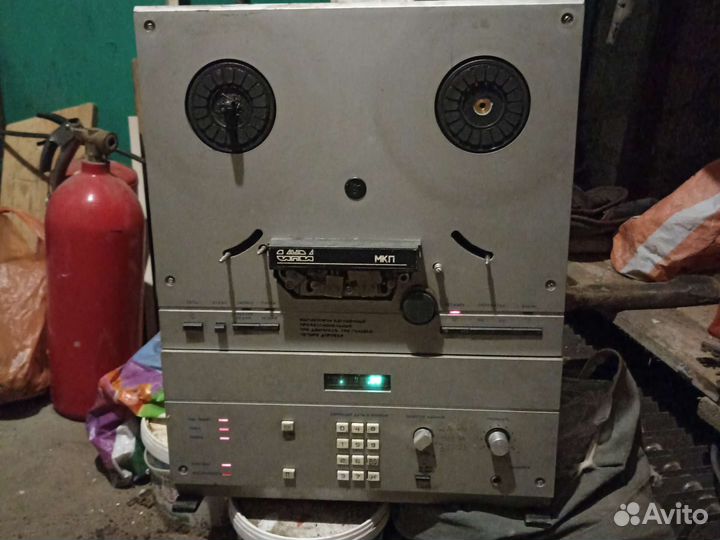 Катушечный магнитофон