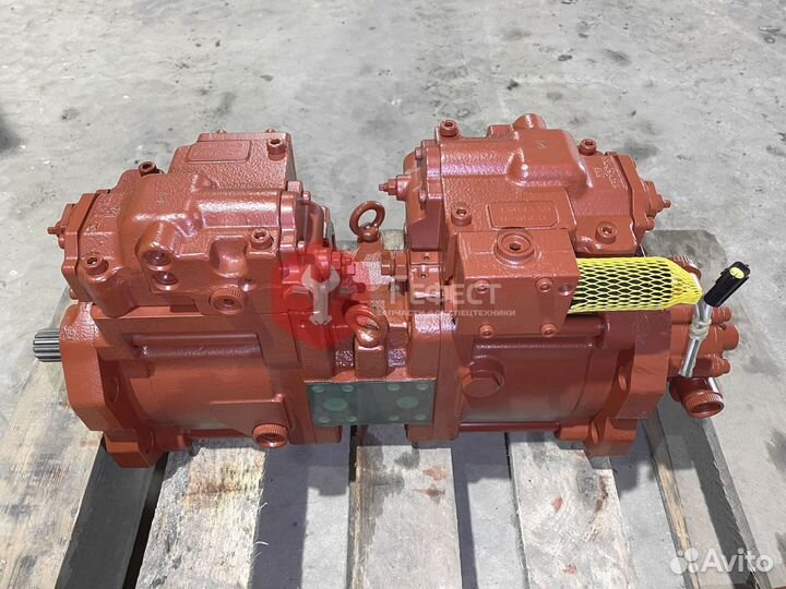 Гидравлический насос SY135
