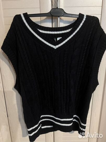 Жилет вязаный черный