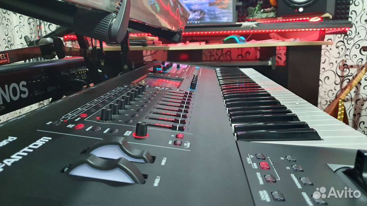 Синтезатор roland fantom 6
