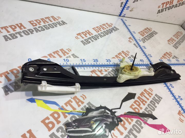 Стеклоподъемник задний (электрический) Прав