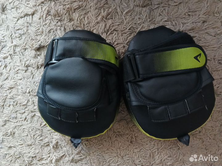 Лапа для единоборств