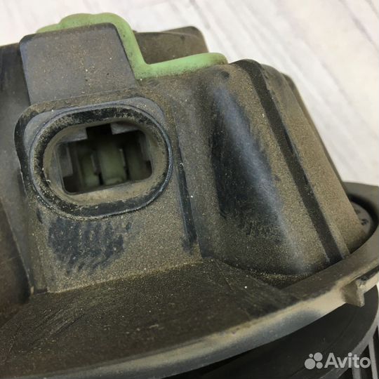 Вентилятор мотор печки отопителя Nissan almera G15